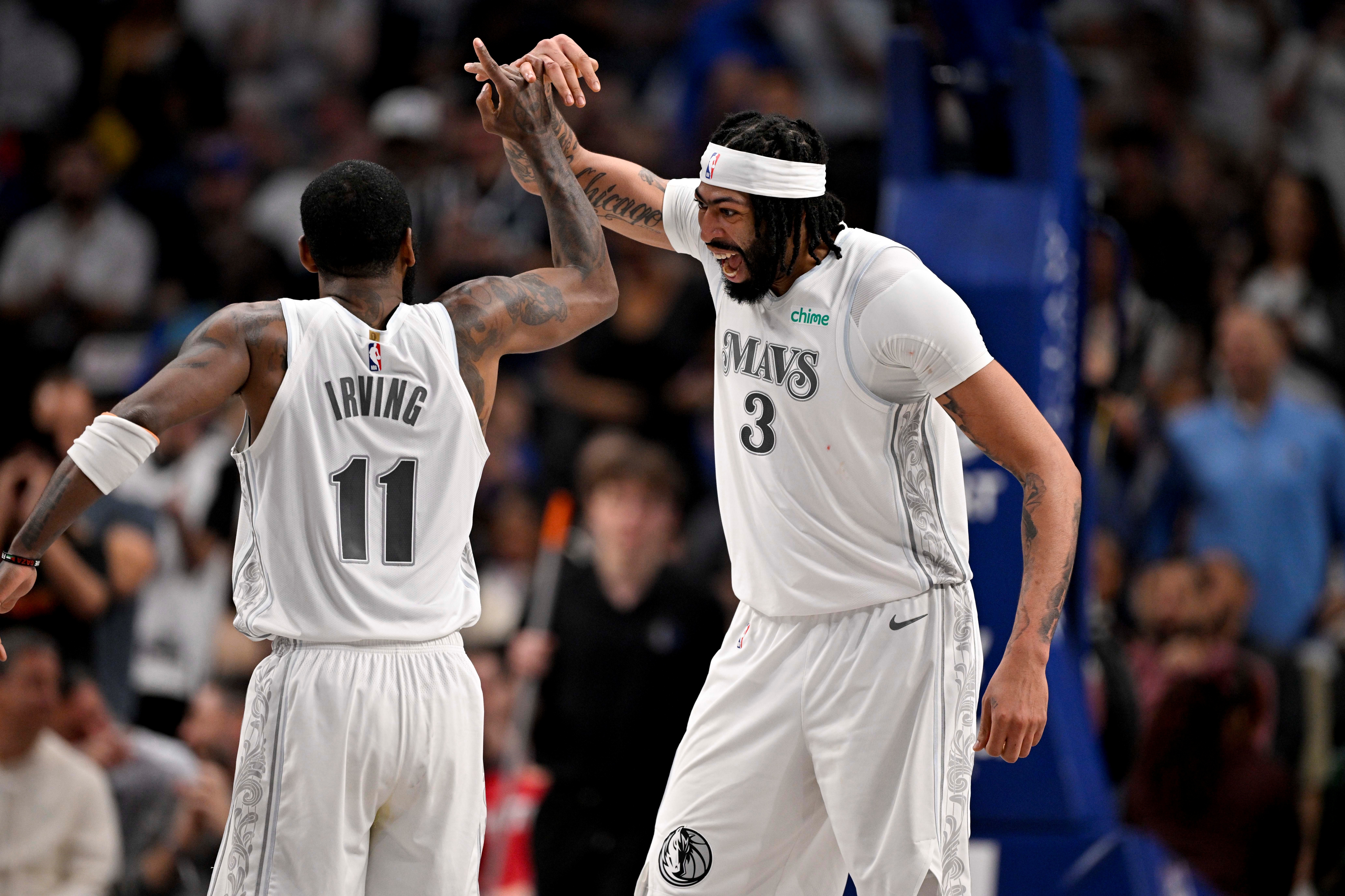 江南体育登录入口-浓眉：我和欧文唯一合体那场让球迷短暂忘了卢卡 但随后我就伤了